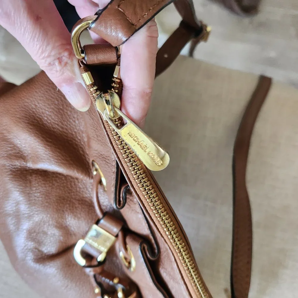 Michael Kors Camden Leather Crossbody Bag Purse